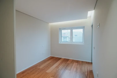 Apartamento T3 para Venda em Póvoa de Varzim, Beiriz e Argivai
