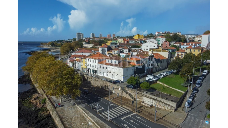 Apartamento T2 para Venda em Lordelo do Ouro e Massarelos Foto 24
