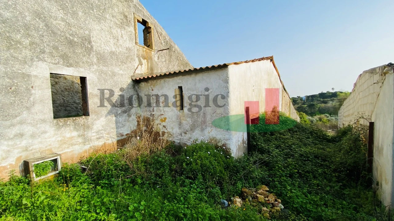 Moradia T3 para Venda em Casais e Alviobeira Foto 3