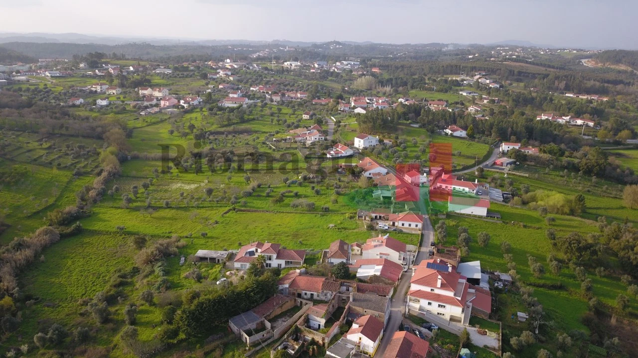 Moradia T3 para Venda em Casais e Alviobeira Foto 17