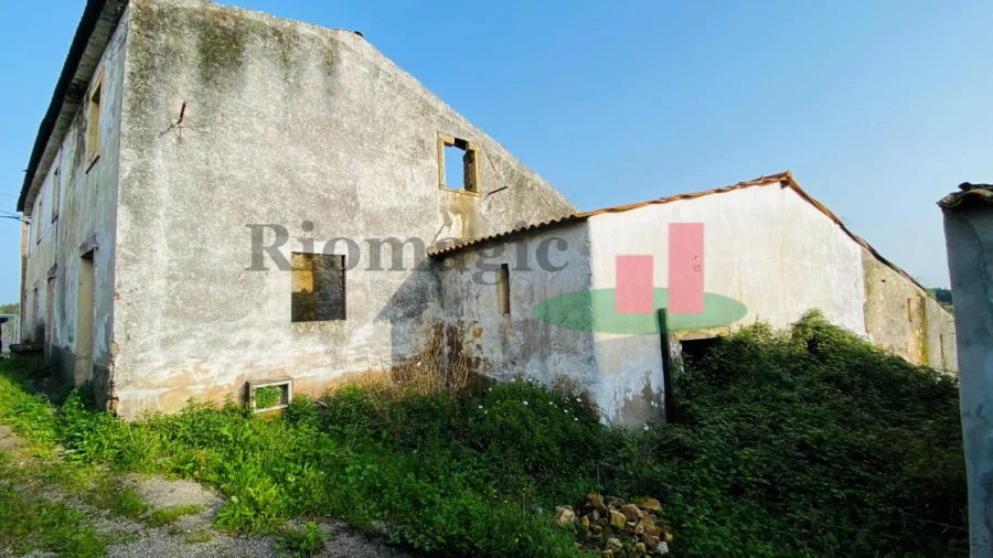 Moradia T3 para Venda em Casais e Alviobeira