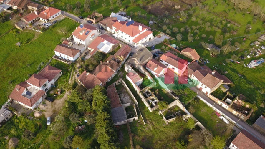 Moradia T3 para Venda em Casais e Alviobeira Foto 18