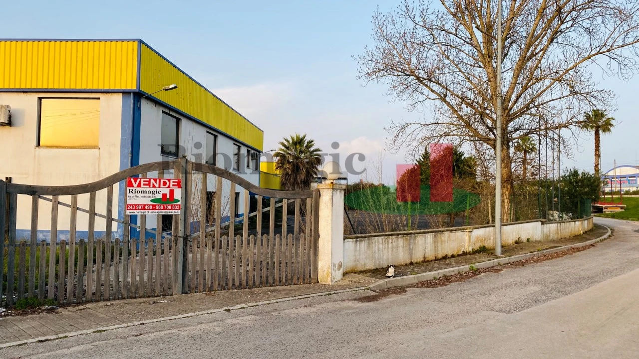 Armazém para Venda em Chamusca e Pinheiro Grande Foto 22