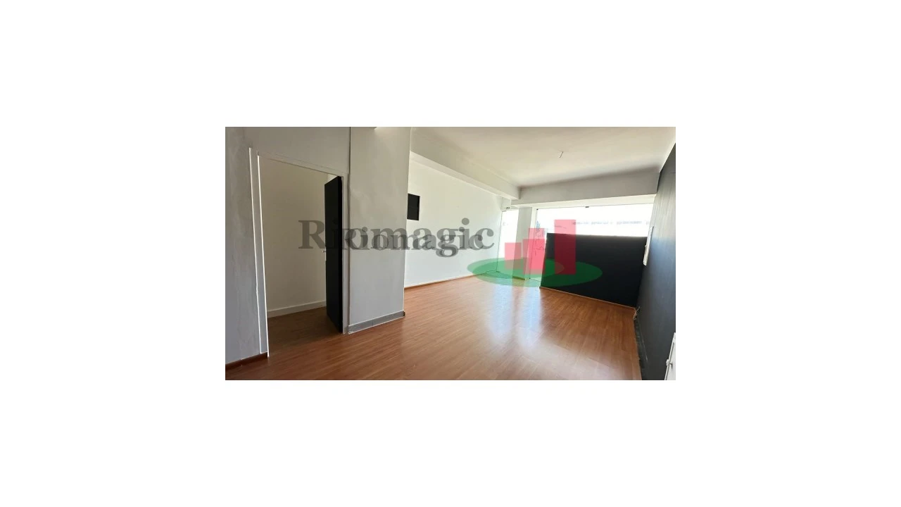 Loja para Arrendamento em Rio Maior Foto 1