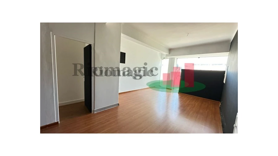 Loja para Arrendamento em Rio Maior Foto 6