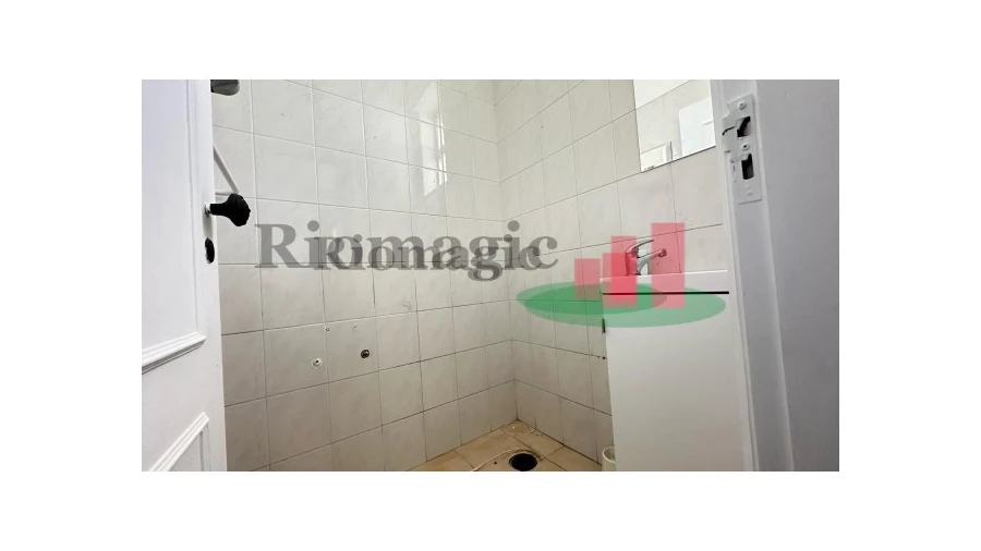 Loja para Arrendamento em Rio Maior Foto 16