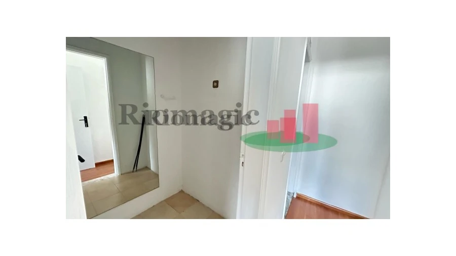 Loja para Arrendamento em Rio Maior Foto 21