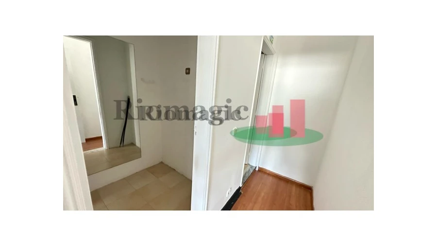 Loja para Arrendamento em Rio Maior Foto 22