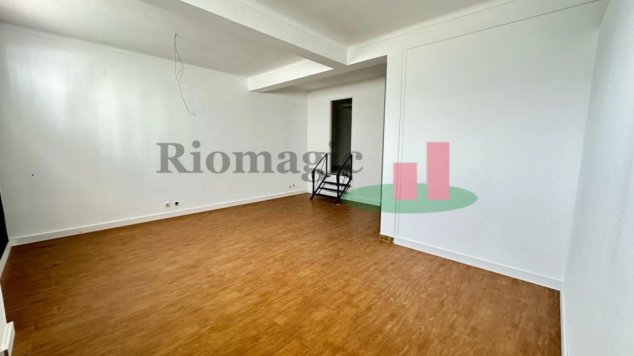 Loja para Venda em Rio Maior Foto 8