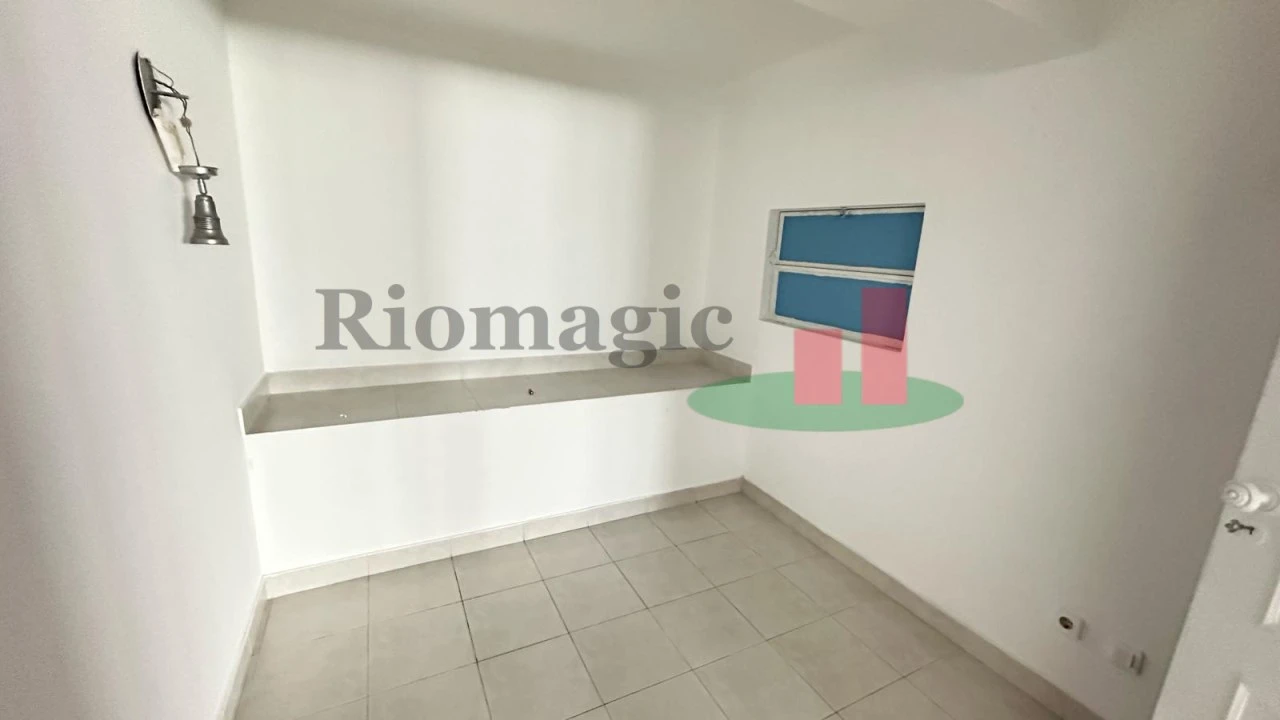 Loja para Venda em Rio Maior Foto 13