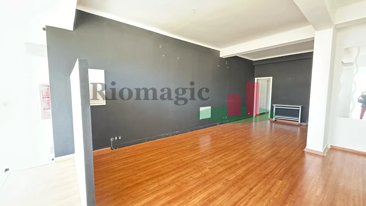 Loja para Venda em Rio Maior Foto 17