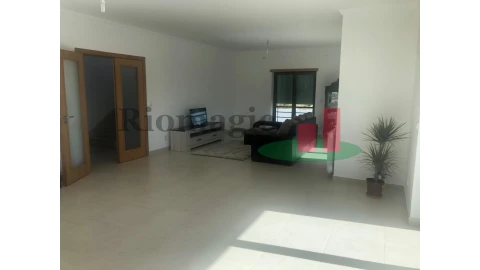 Moradia T4 para Venda em Rio Maior