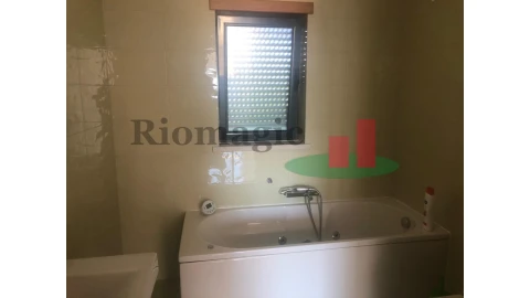 Moradia T4 para Venda em Rio Maior