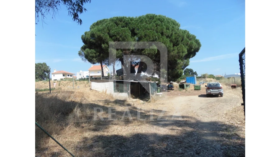 Terreno para Arrendamento em Seixal, Arrentela e Aldeia de Paio Pires Foto 1