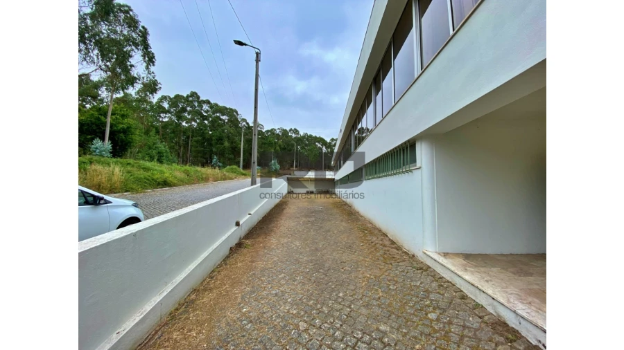 Armazém para Venda em Bougado (São Martinho e Santiago) Foto 31