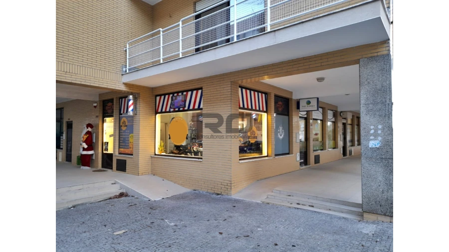 Loja para Venda em Custóias, Leça do Balio e Guifões Foto 1