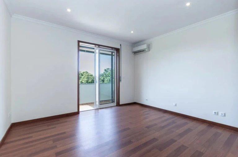 Moradia T3 para Venda em Branca Foto 10