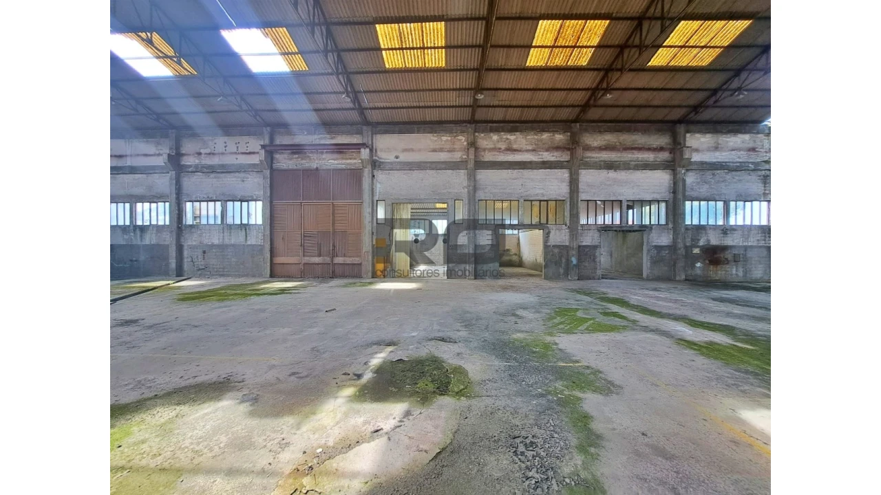 Armazém para Venda em Foz do Sousa e Covelo Foto 8