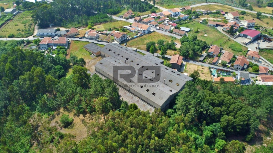 Armazém para Venda em Foz do Sousa e Covelo Foto 25