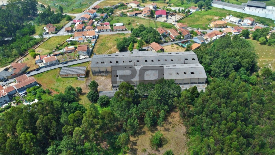 Armazém para Venda em Foz do Sousa e Covelo Foto 26