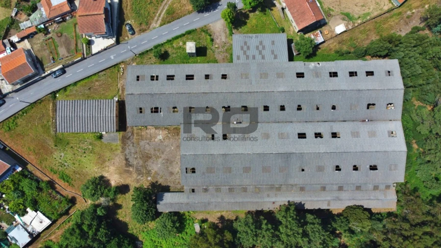Armazém para Venda em Foz do Sousa e Covelo Foto 22