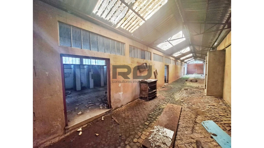 Armazém para Venda em Foz do Sousa e Covelo Foto 10