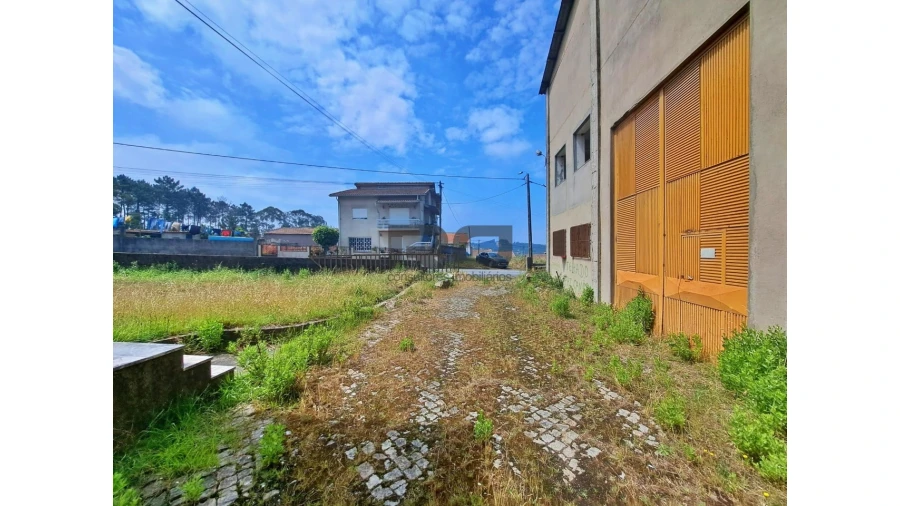 Armazém para Venda em Foz do Sousa e Covelo Foto 18