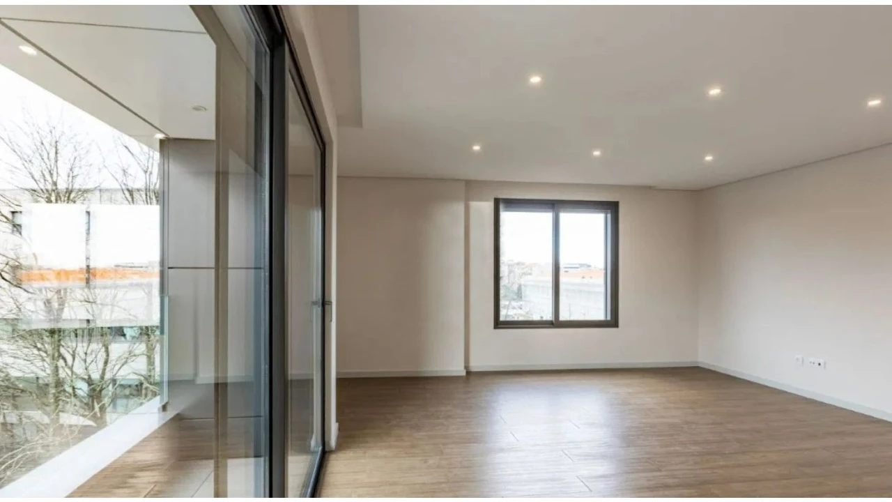 Apartamento T3 para Venda em Aldoar, Foz do Douro e Nevogilde Foto 3