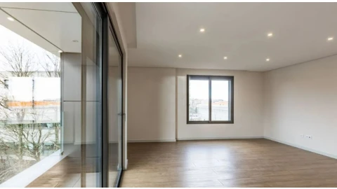 Apartamento T3 para Venda em Aldoar, Foz do Douro e Nevogilde