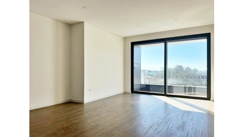 Apartamento T3 para Venda em Aldoar, Foz do Douro e Nevogilde