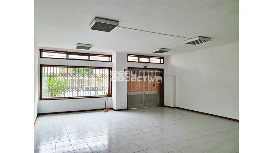 Loja para Venda em São Mamede de Infesta e Senhora da Hora Foto 5