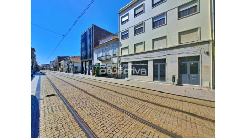 Loja para Arrendamento em Matosinhos e Leça da Palmeira