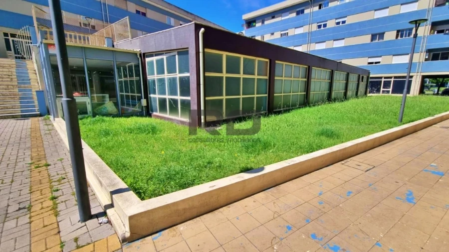 Loja para Venda em Bougado (São Martinho e Santiago)