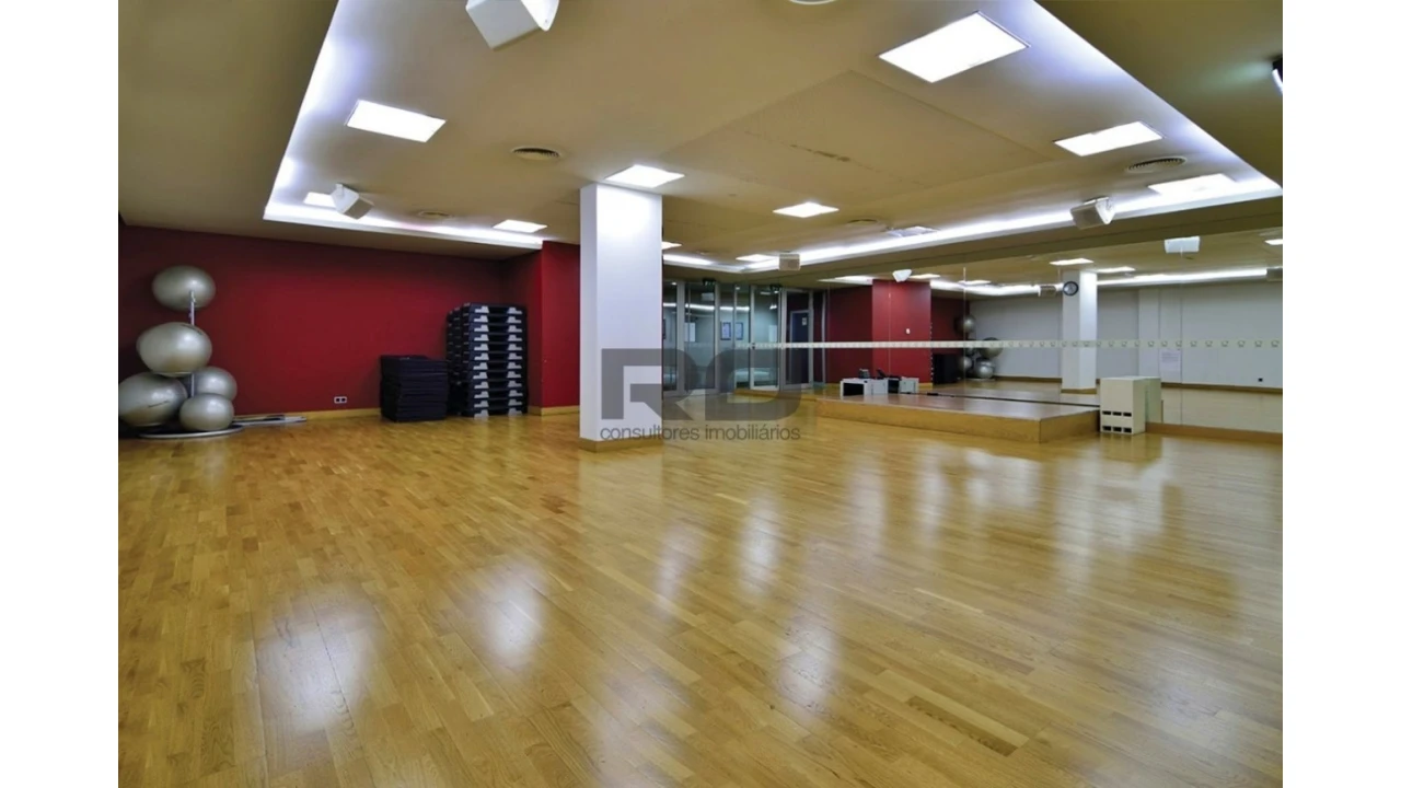 Loja para Arrendamento em Glória e Vera Cruz Foto 2