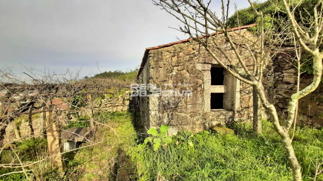Moradia T6 para Venda em São Tomé de Negrelos Foto 37