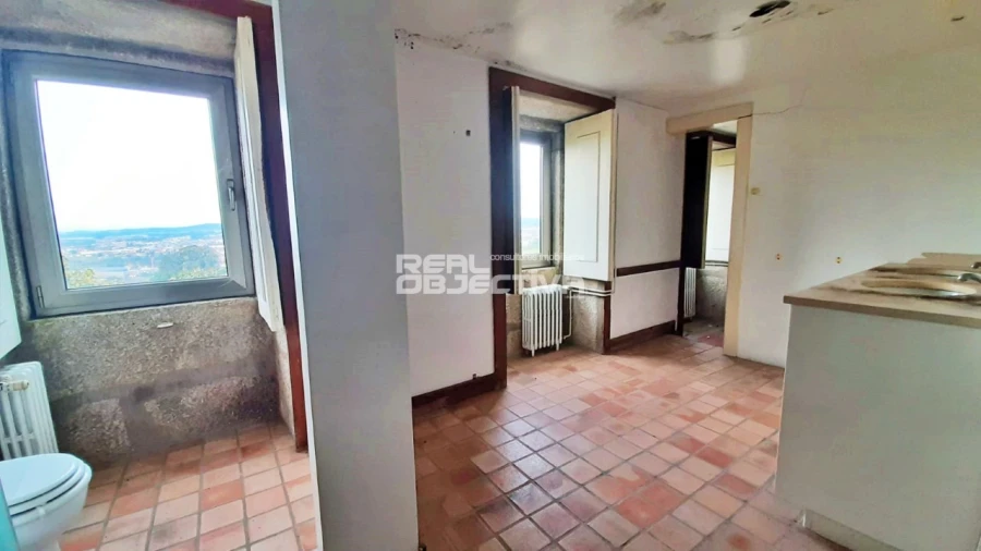 Moradia T6 para Venda em São Tomé de Negrelos Foto 14