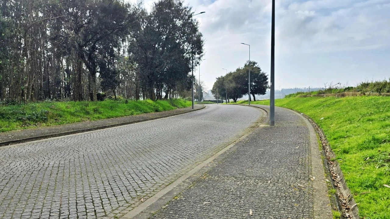 Terreno para Venda em Aveleda Foto 5