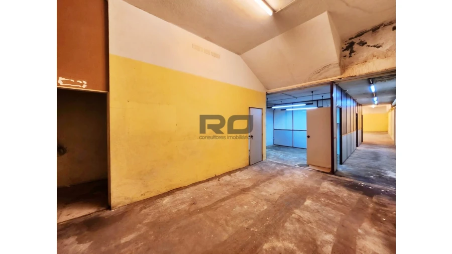 Loja para Arrendamento em Cedofeita, Santo Ildefonso, Sé, Miragaia, São Nicolau e Vitória Foto 8