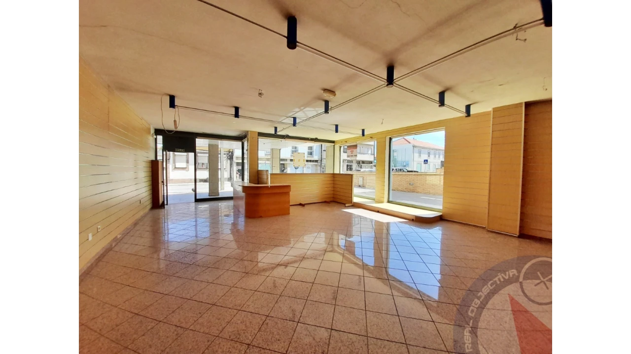 Loja para Venda em Aguas Santas Foto 1