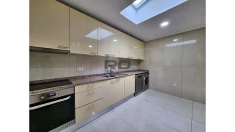 Moradia T2 para Venda em Campanhã
