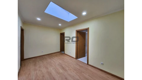 Moradia T2 para Venda em Campanhã