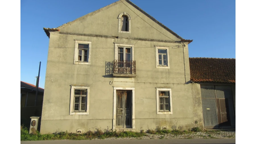 Moradia T4 para Venda em Monte Real e Carvide