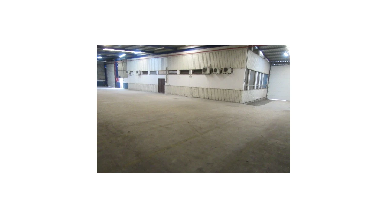 Armazém para Venda em Regueira de Pontes Foto 7