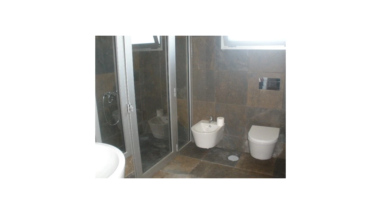 Moradia T1 para Venda em Marrazes e Barosa Foto 12