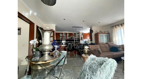 Apartamento T3 para Venda em Póvoa de Varzim, Beiriz e Argivai