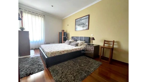 Apartamento T3 para Venda em Póvoa de Varzim, Beiriz e Argivai