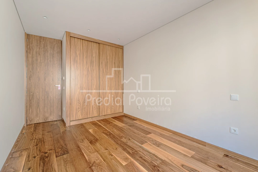 Apartamento T3 para Venda em Póvoa de Varzim, Beiriz e Argivai Foto 8