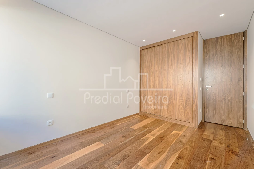 Apartamento T3 para Venda em Póvoa de Varzim, Beiriz e Argivai Foto 12