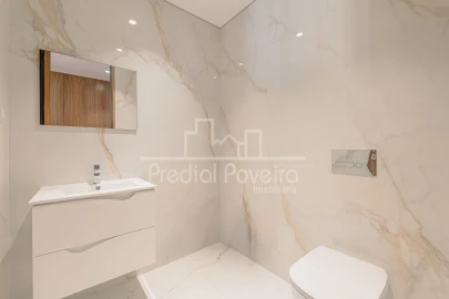 Apartamento T3 para Venda em Póvoa de Varzim, Beiriz e Argivai