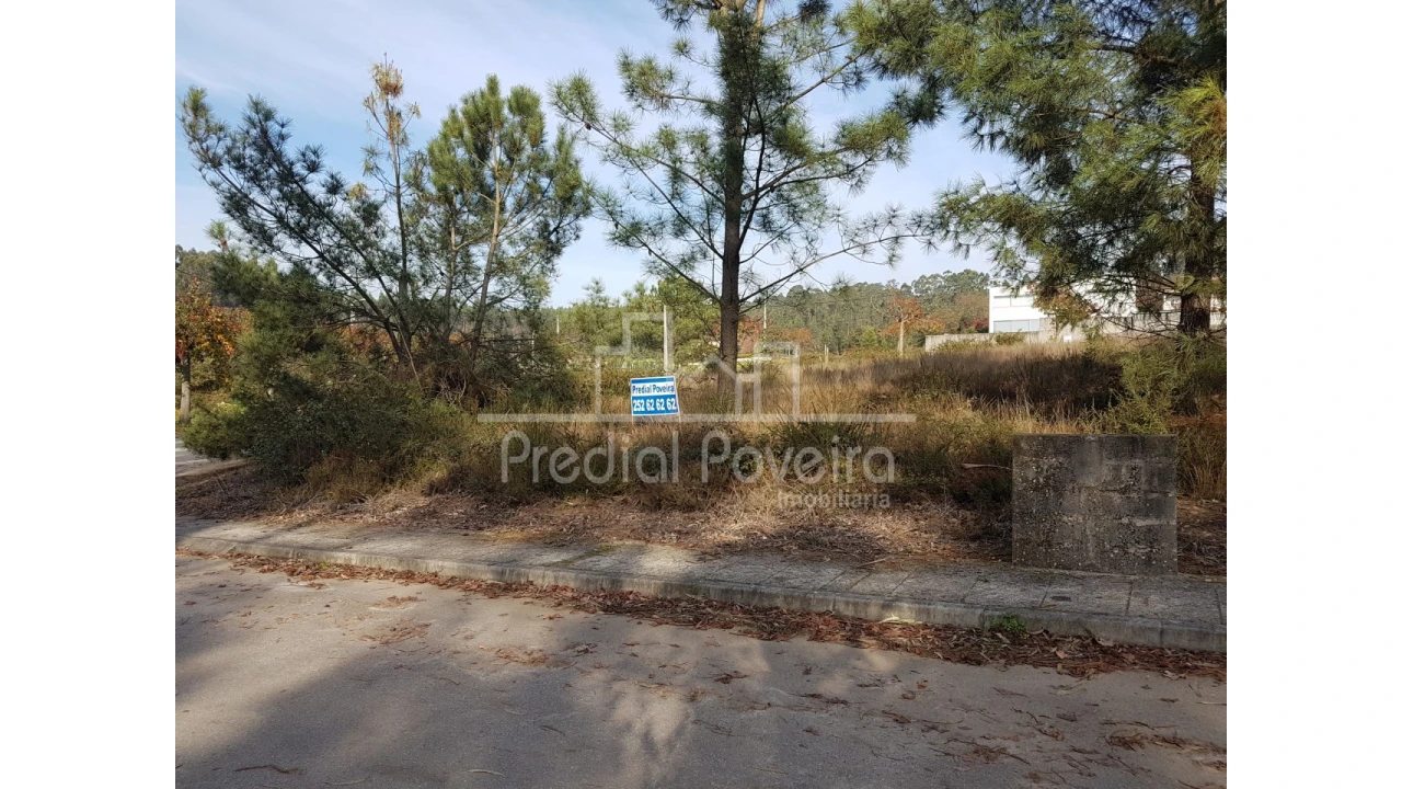 Terreno para Venda em Fradelos Foto 1